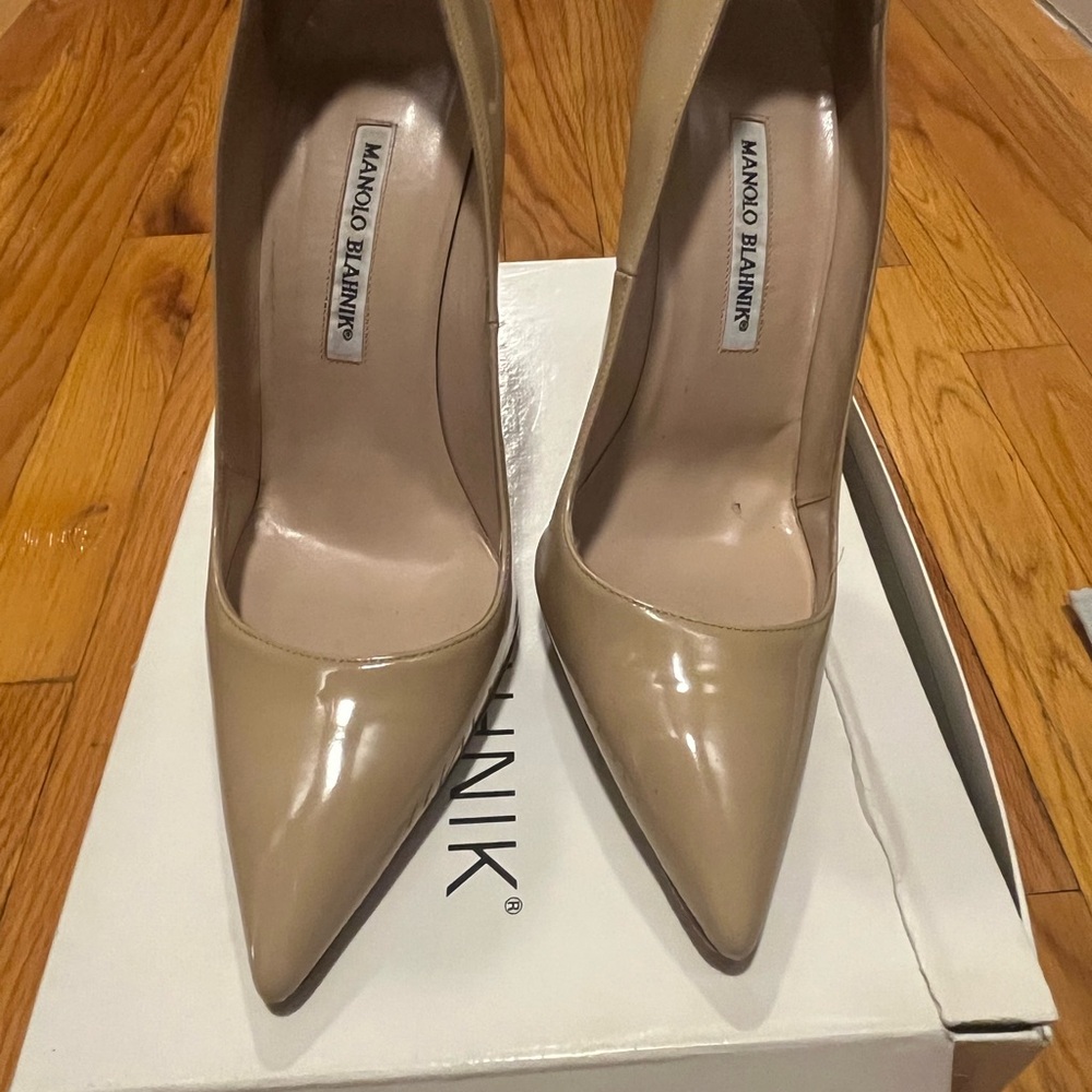 Manolo Blahnik BB -Beige Heels